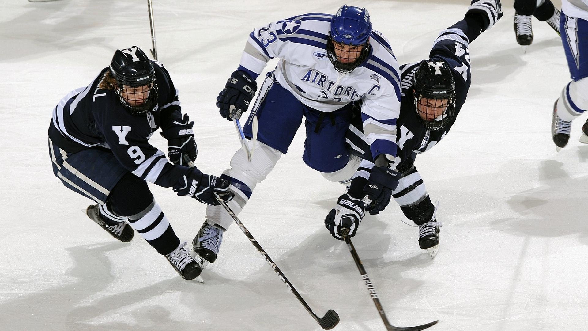 《电竞场景搭建:打造最炫比赛环境》,电竞场景图
